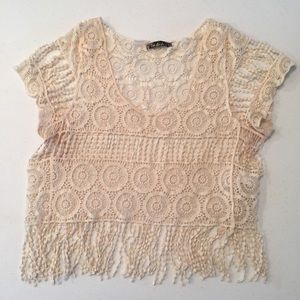 🎉4 for $20 Ooh la la crochet lace fringed top